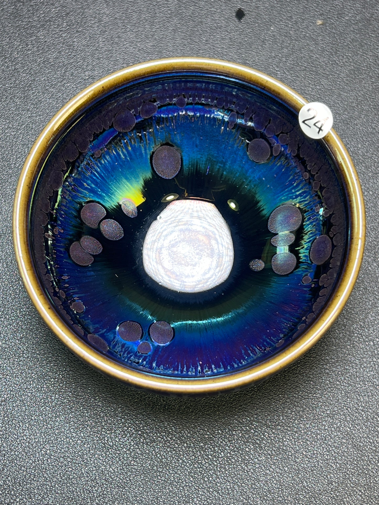 Robertxxx (New - May)