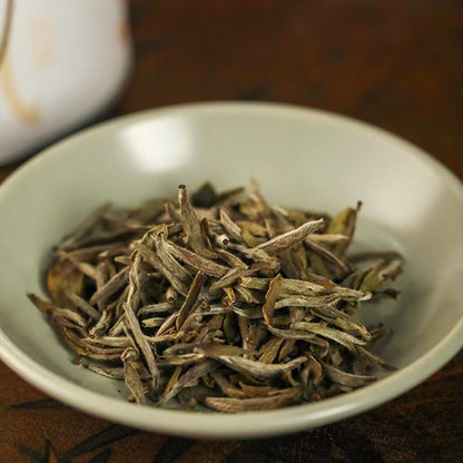 Silver White Needle (60g)