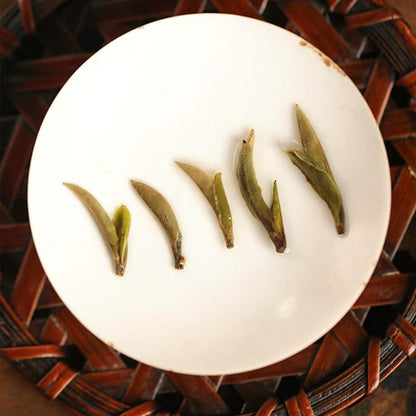 Silver White Needle (60g)