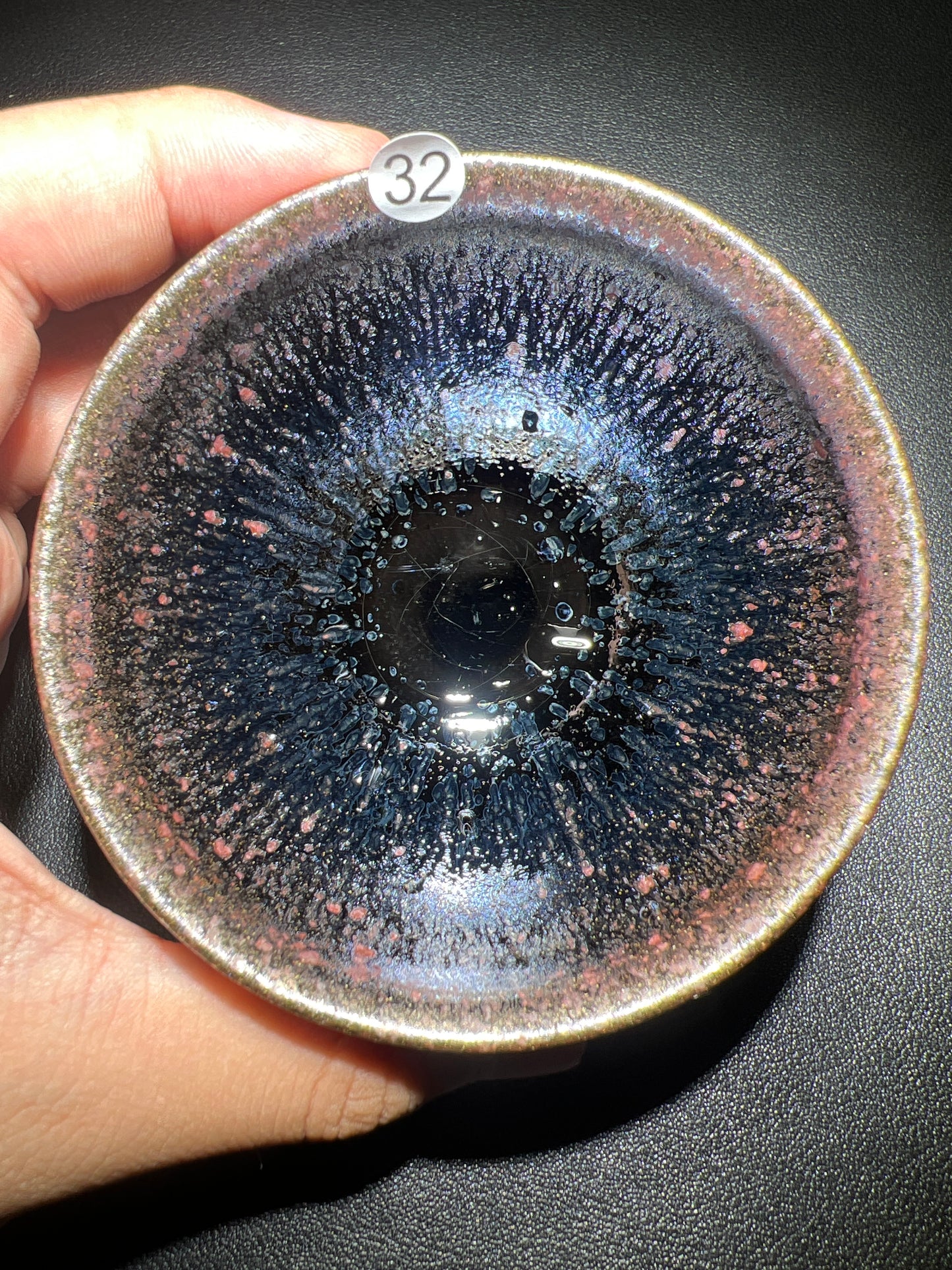 Robertxxx (New - May)