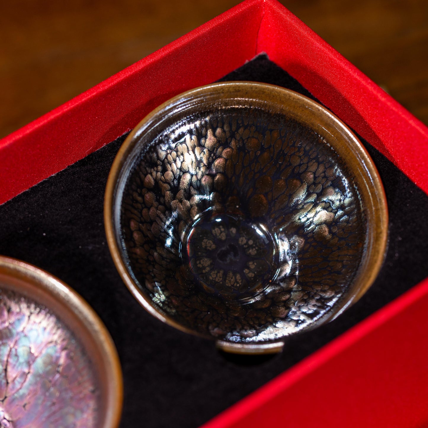 Magnolia Elegance (4 Cups with a tea tray)